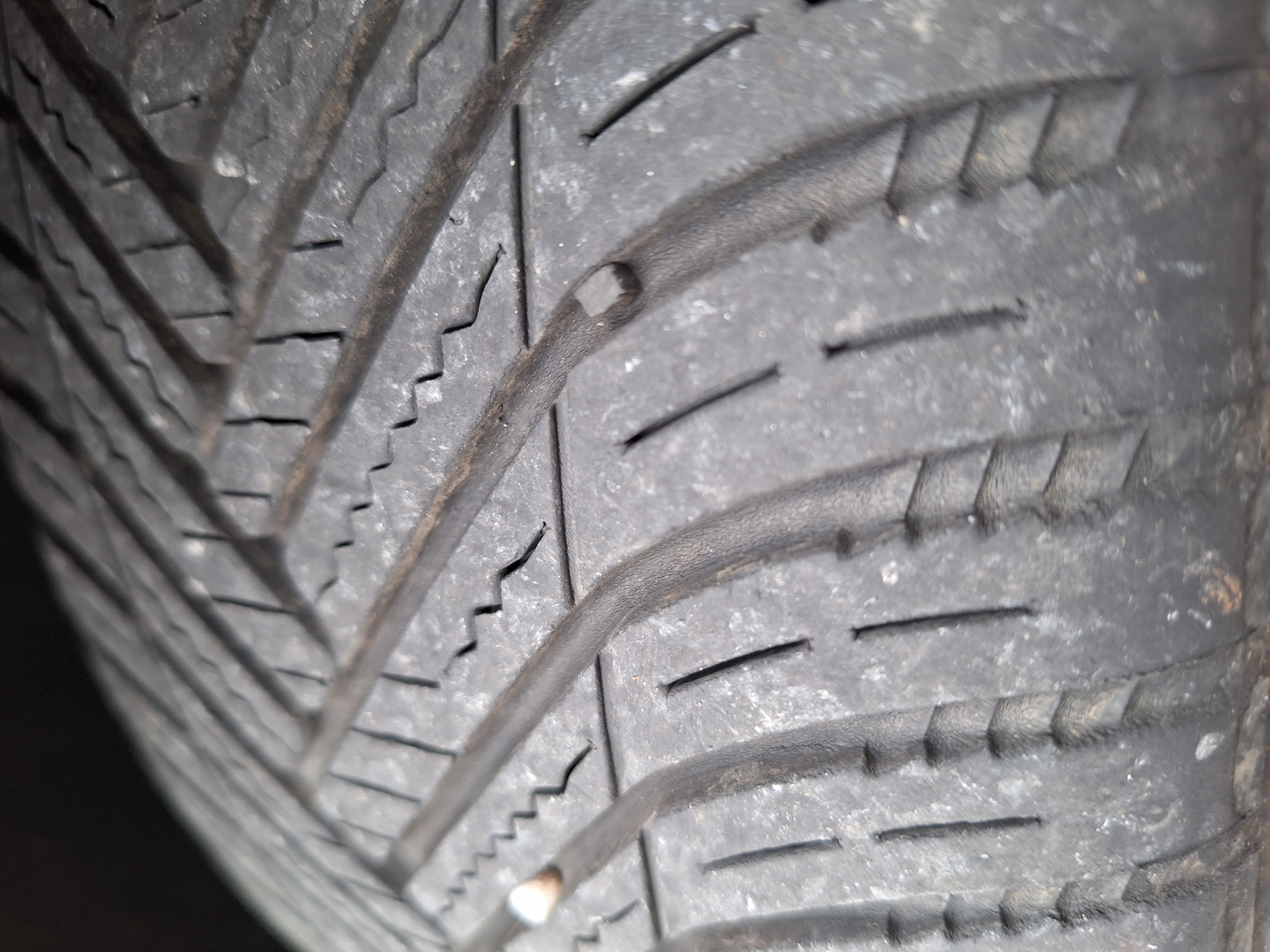 Hankook Kinergy 4S2