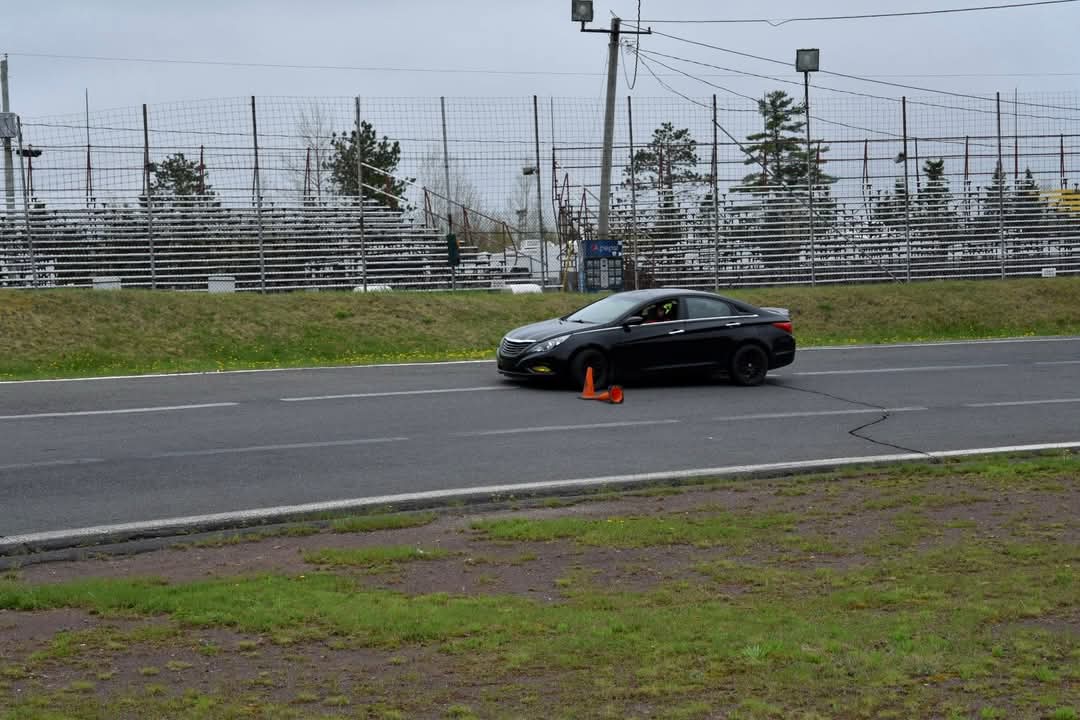 Kumho Ecsta PS71