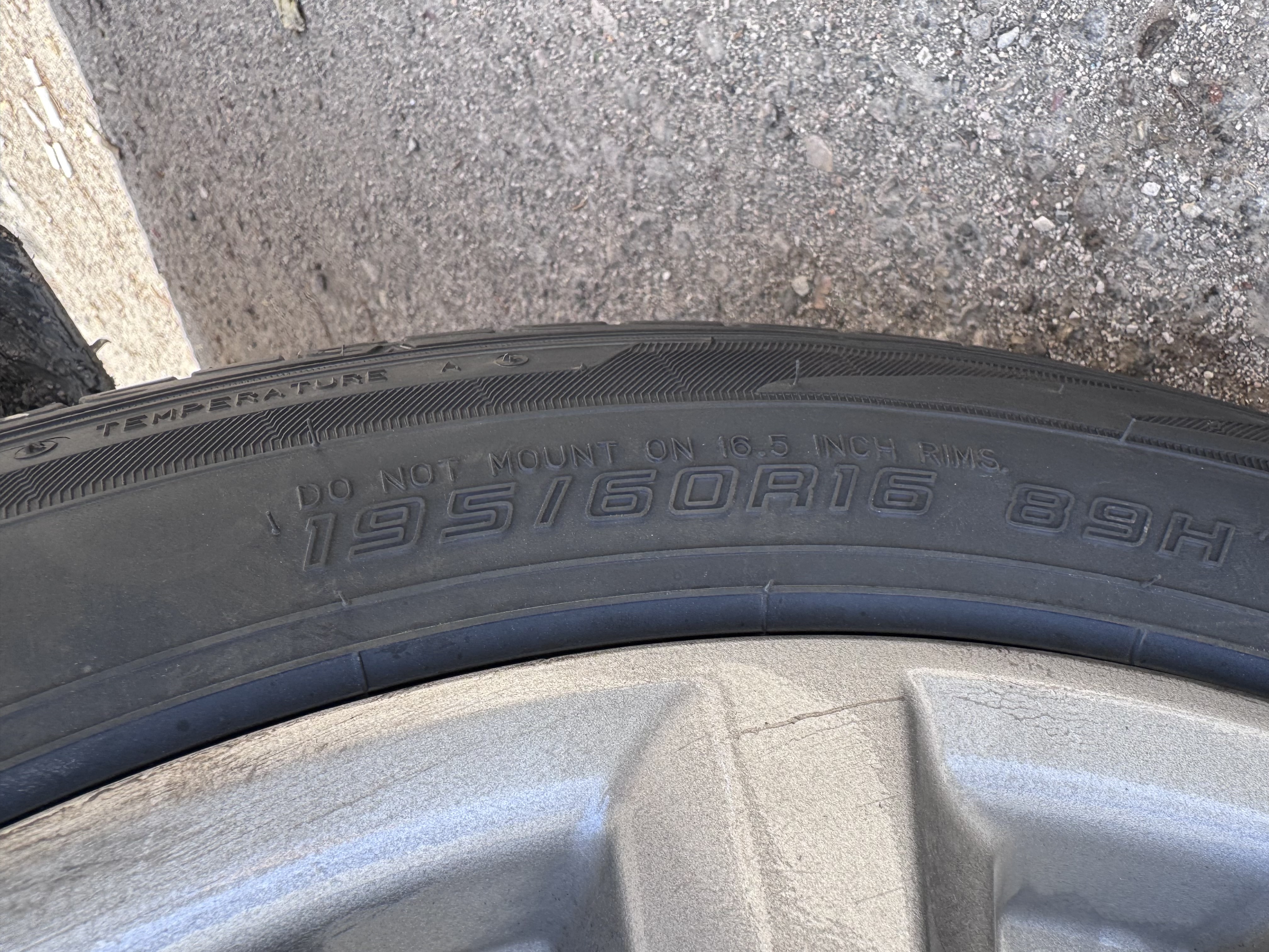 Dunlop SP Sport LM 705
