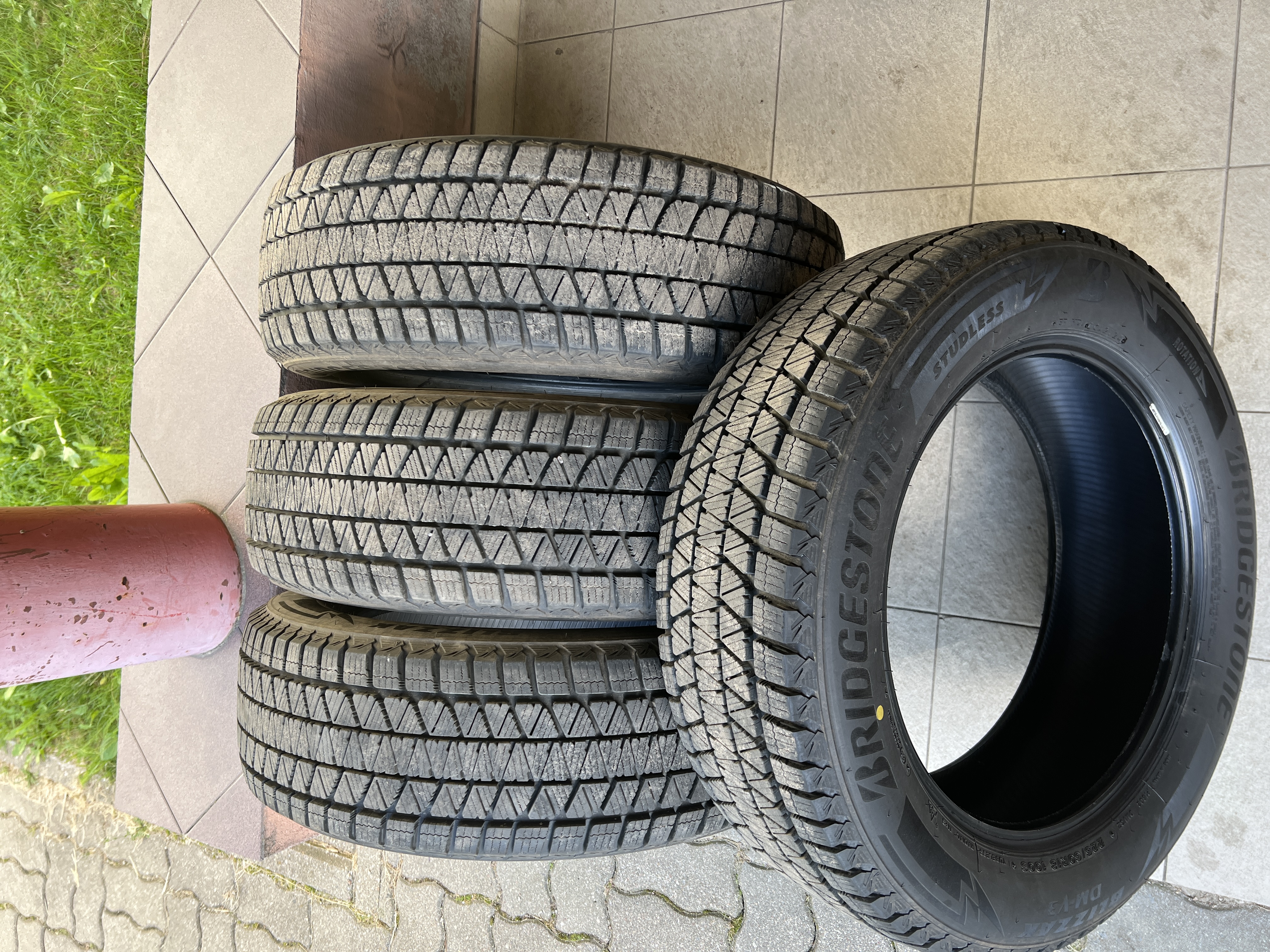 BRIDGESTONE Blizzak DM V3