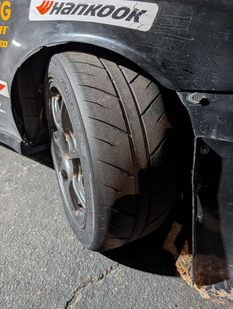L'Hankook Ventus RS4 anteriore dopo 12 ore di gara